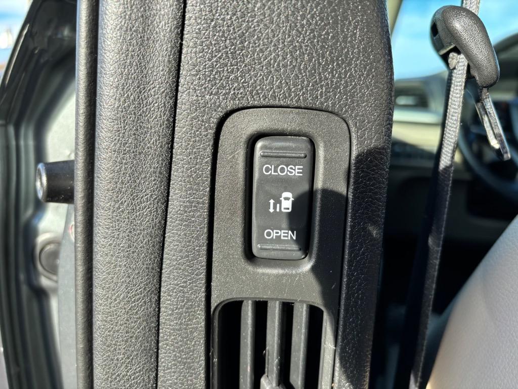 2018 Honda Odyssey EX-L - Photo 17