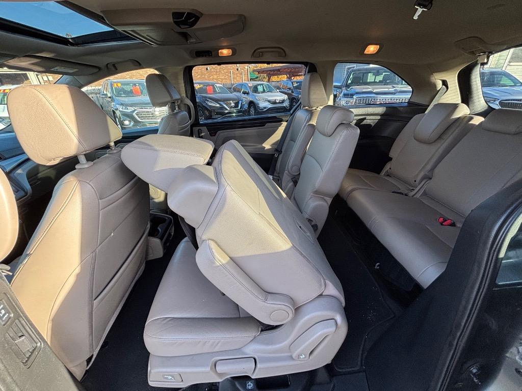 2018 Honda Odyssey EX-L - Photo 13